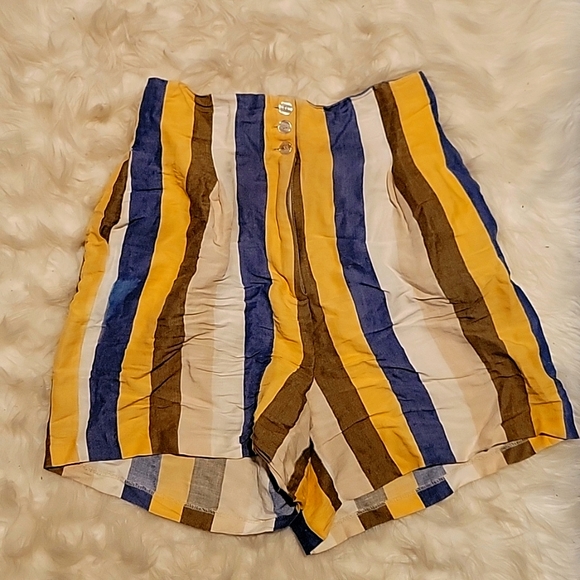 Vintage Shorts - Picture 1 of 1